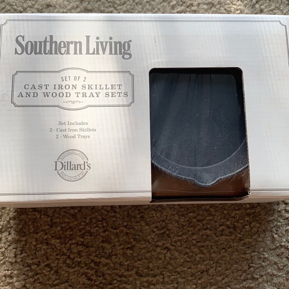 Cast iron skillet and wood tray sets